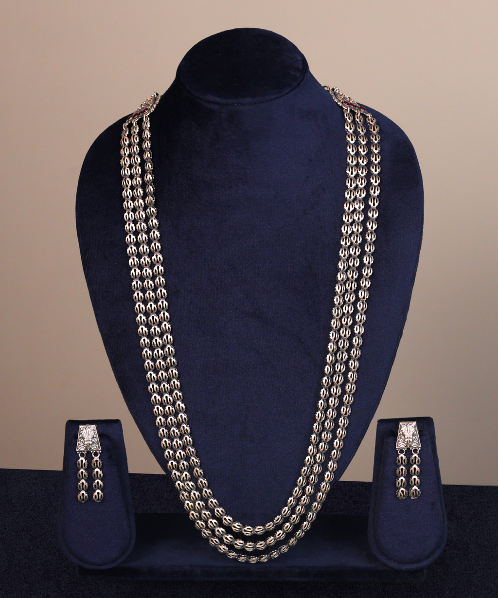 Chapla Haar Three Lined Oxidised Set