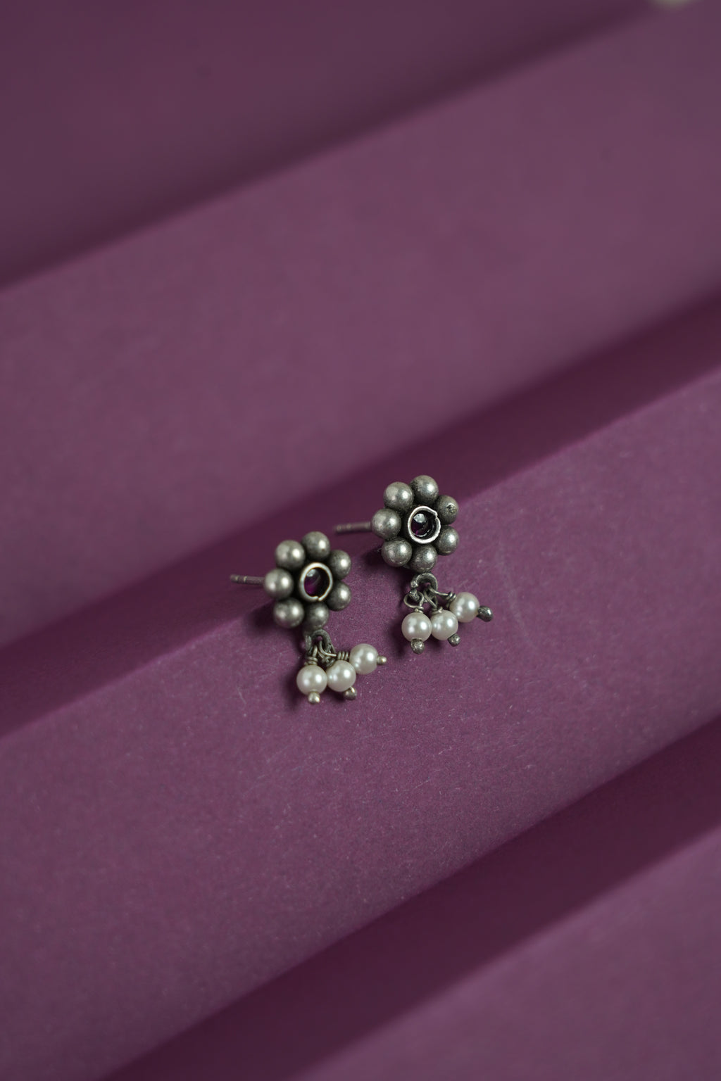 Floral Butti with Latkan