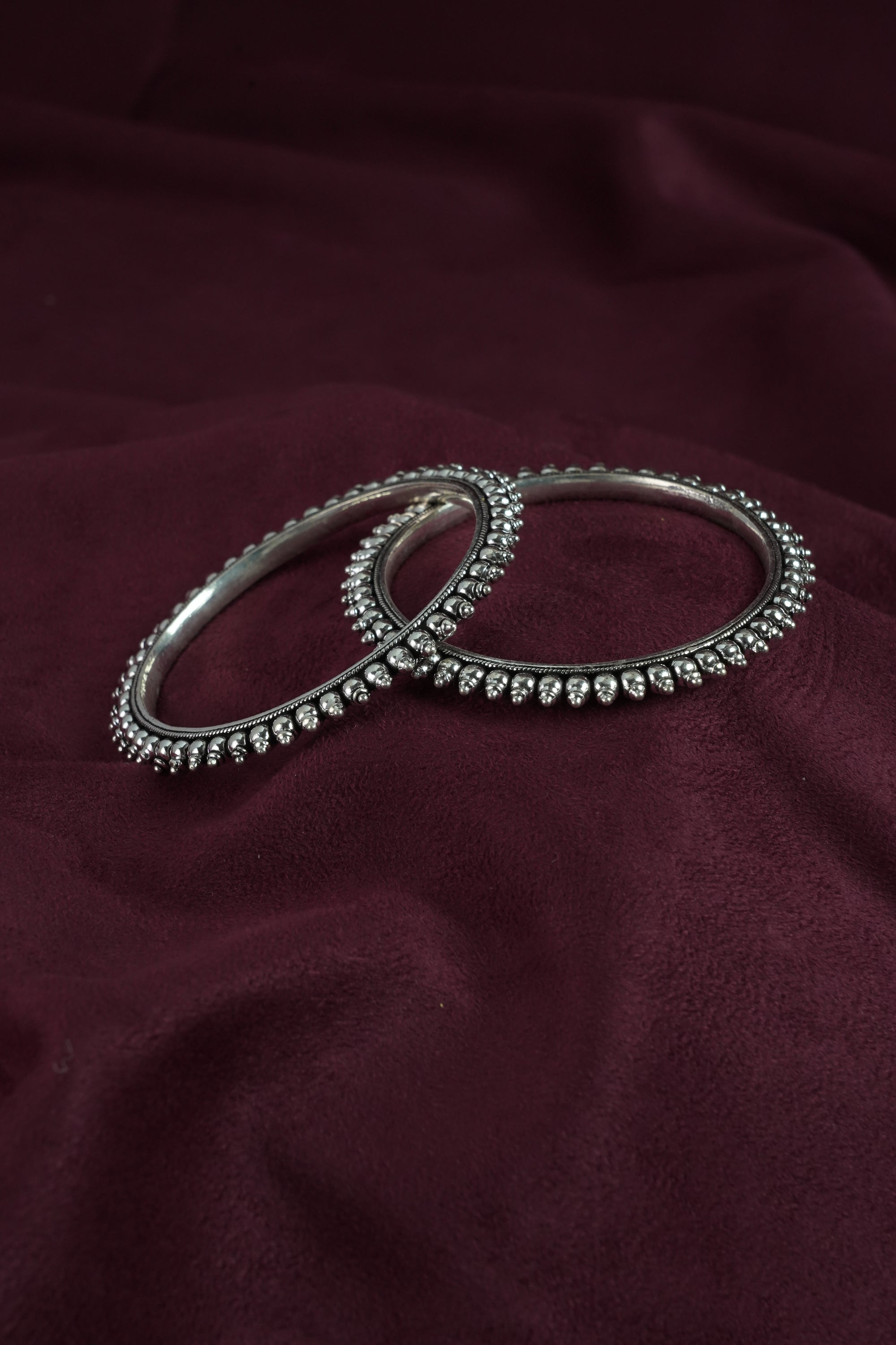 Vintage Drop Oxidished Bangle