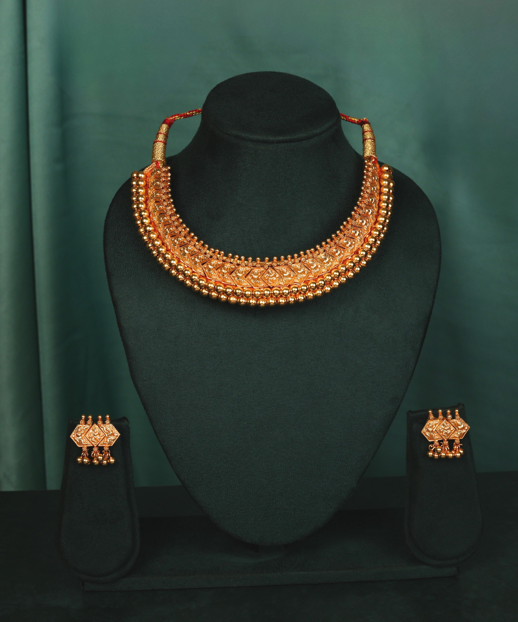 Rajmukhi Vajarteek Rose Gold Set