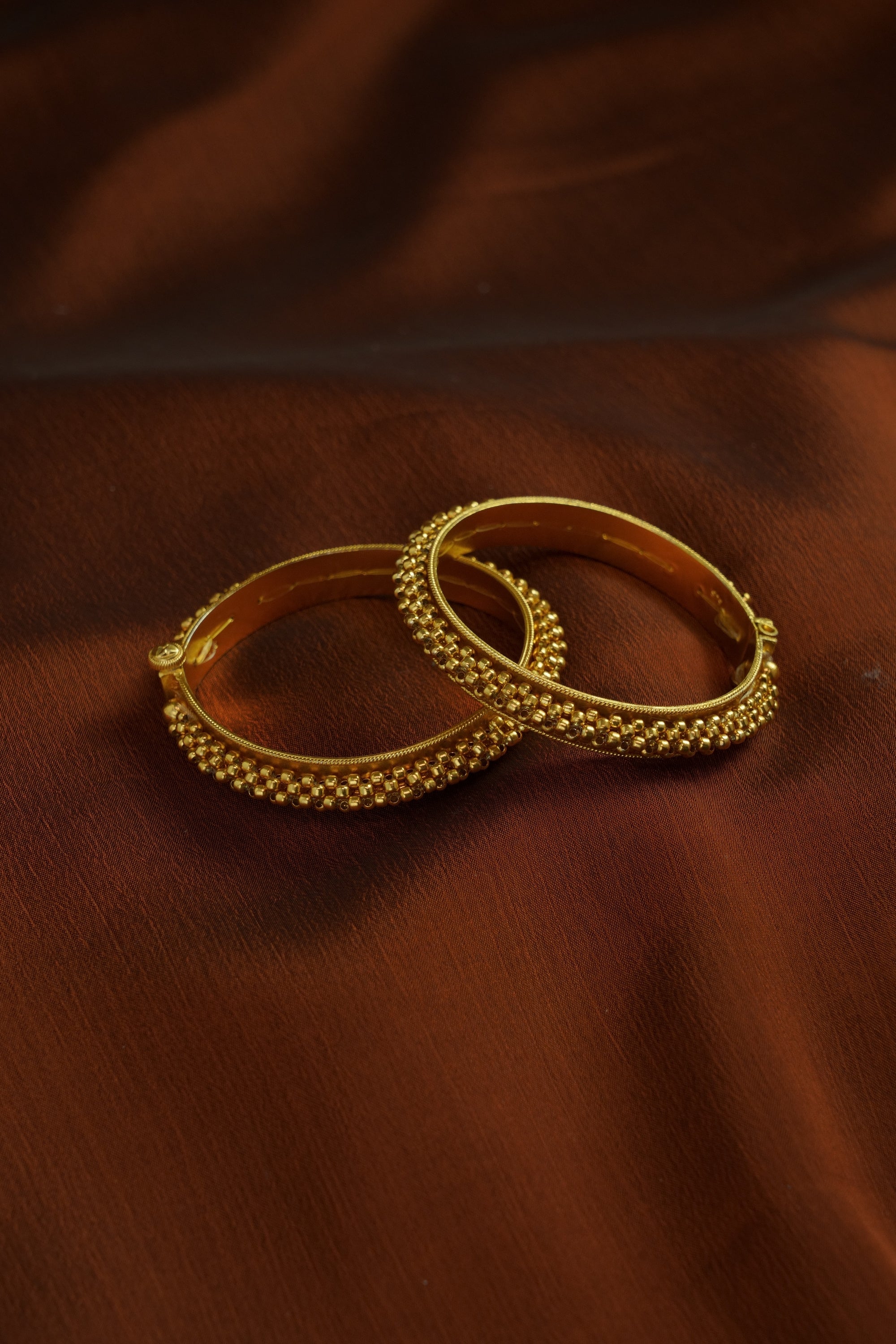 Thushi Gold Plated Bangle